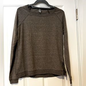 2/$15 Alternative apparel women’s small long sleeve top